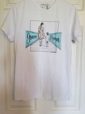 Jeremy Kilimajer 'Gracias Mamá' Graphic Tee